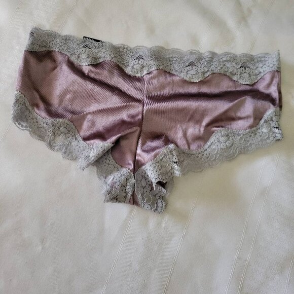 AMBRIELLE Size 5 Hotshort Panty Plum Smoke color NWT Nylon-Spandex LACE - Picture 2 of 4